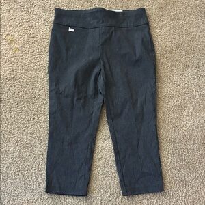 Alfani Women's tummy control Capris